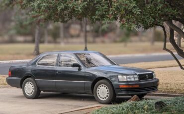 Toyota-celsior-1990-green-6