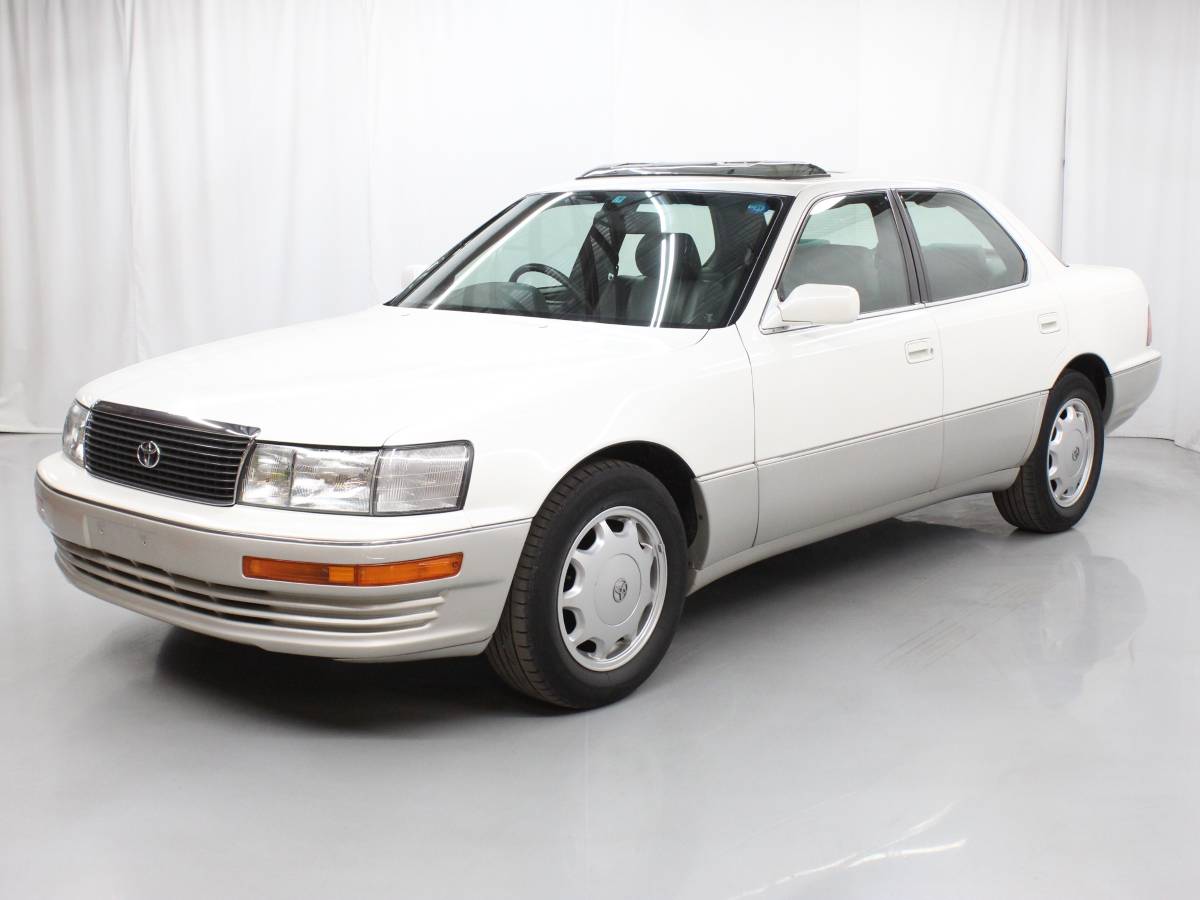 Toyota-celsior-1993-white-2