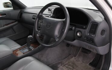 Toyota-celsior-1993-white-22