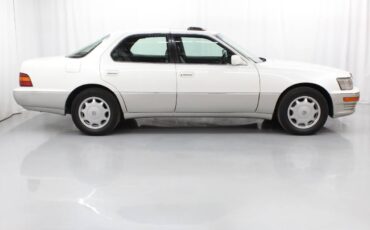 Toyota-celsior-1993-white-4