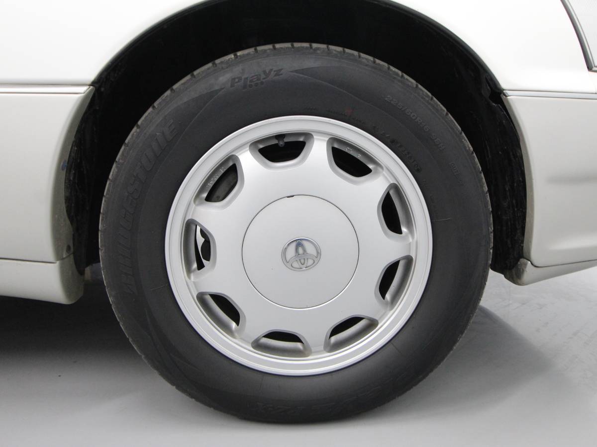 Toyota-celsior-1993-white-7