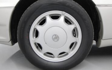 Toyota-celsior-1993-white-8