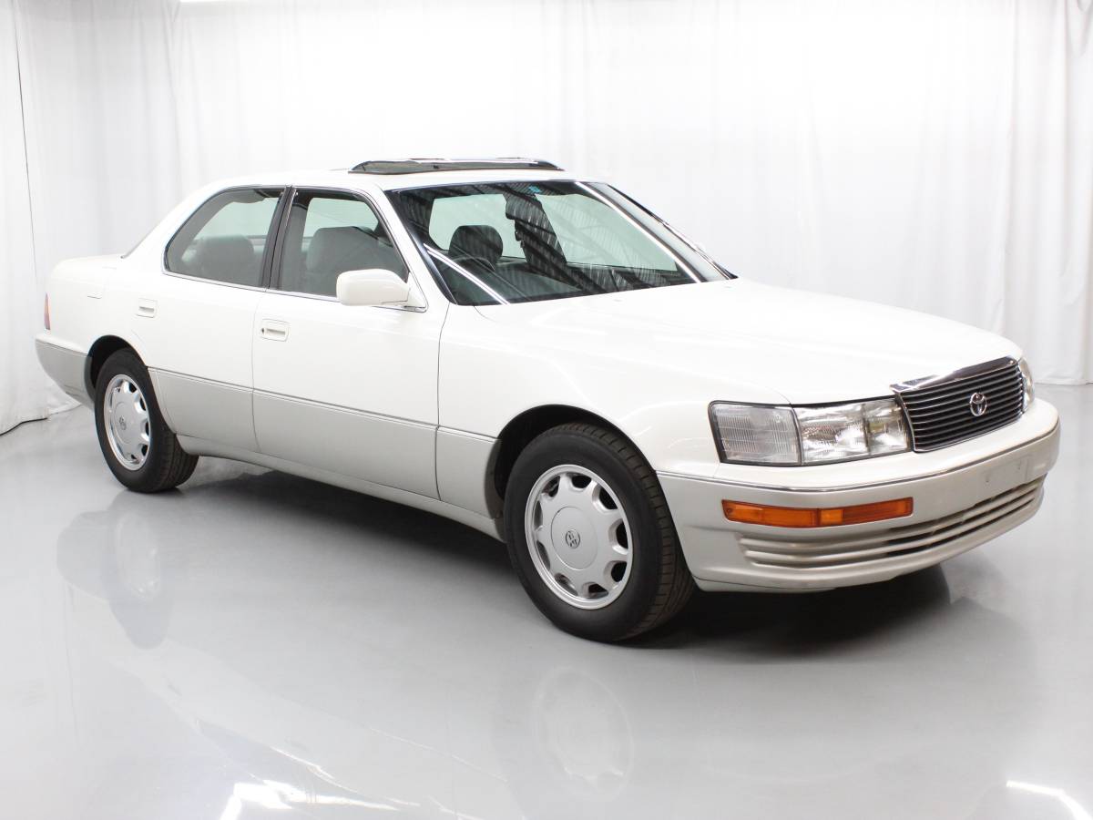 Toyota-celsior-1993-white