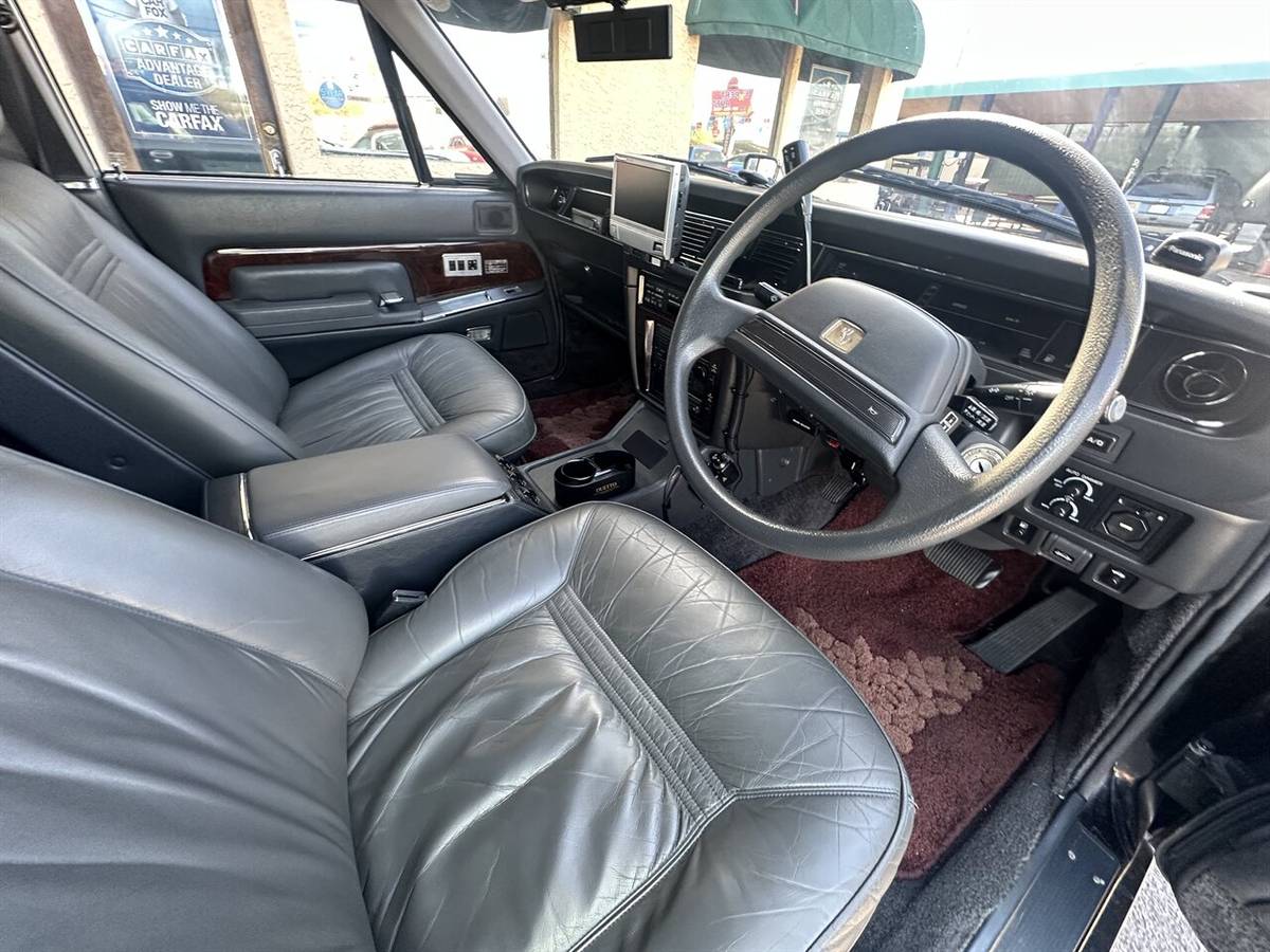 Toyota-century-limo-jdm-edition-1991-black-13