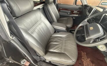 Toyota-century-limo-jdm-edition-1991-black-16