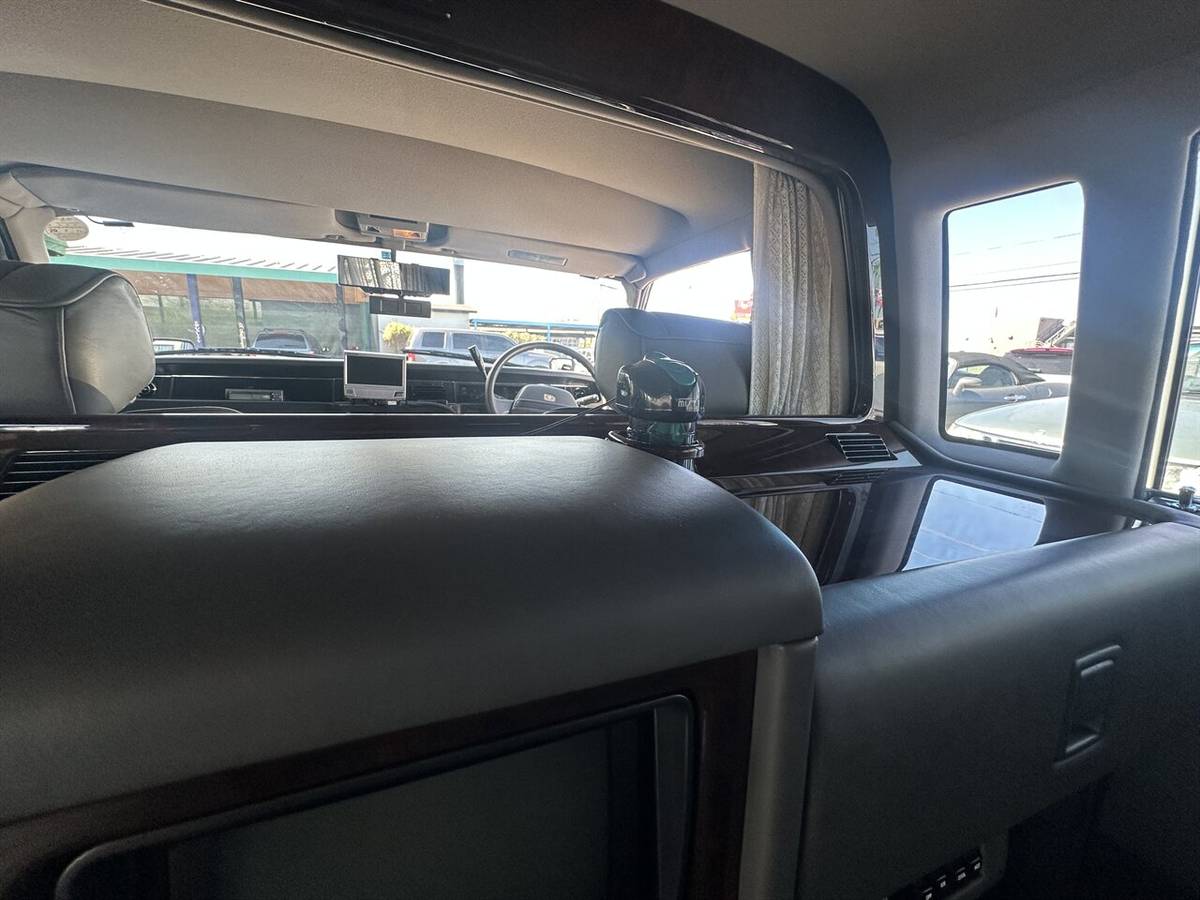 Toyota-century-limo-jdm-edition-1991-black-22