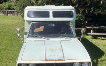 Toyota-chinook-1975-green-1