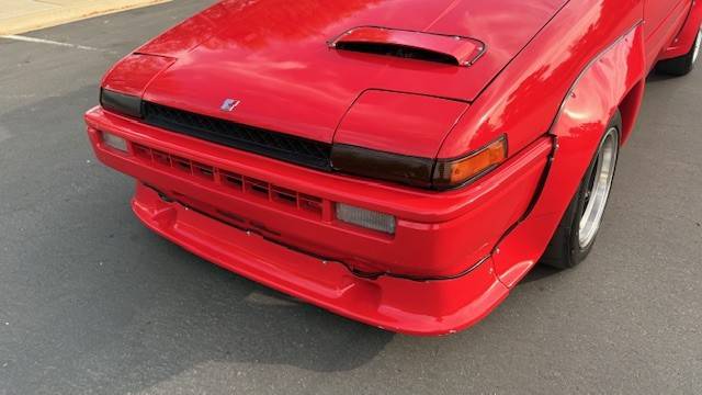 Toyota-corolla-1986-red-1