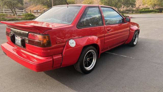 Toyota-corolla-1986-red-6