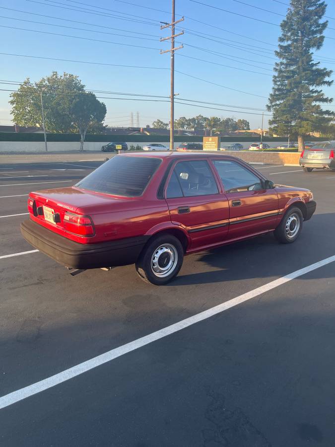 Toyota-corolla-1991-red-1