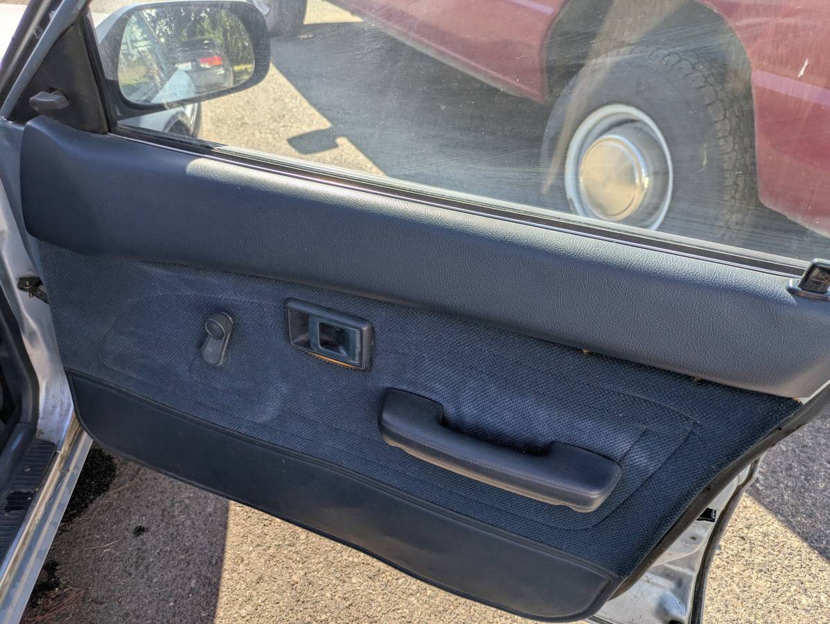 Toyota-corolla-1992-11