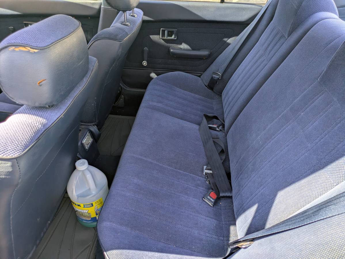 Toyota-corolla-1992-14