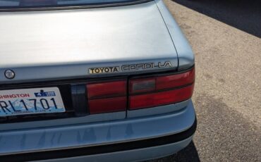 Toyota-corolla-1992-9