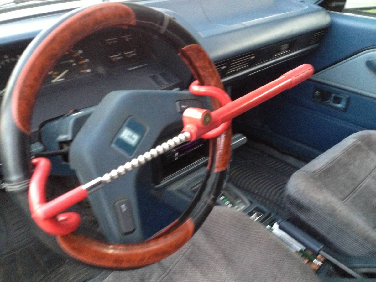 Toyota-corolla-2-door-coup-1982-blue-5