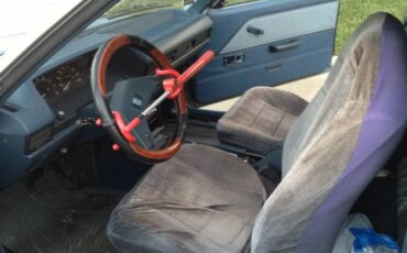 Toyota-corolla-2-door-coup-1982-blue-7