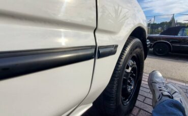 Toyota-corolla-4dr-sedan-1990-white-13