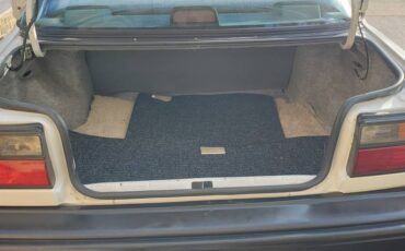 Toyota-corolla-4dr-sedan-1990-white-4