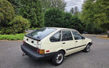 Toyota-corolla-deluxe-diesel-1985-yellow-4