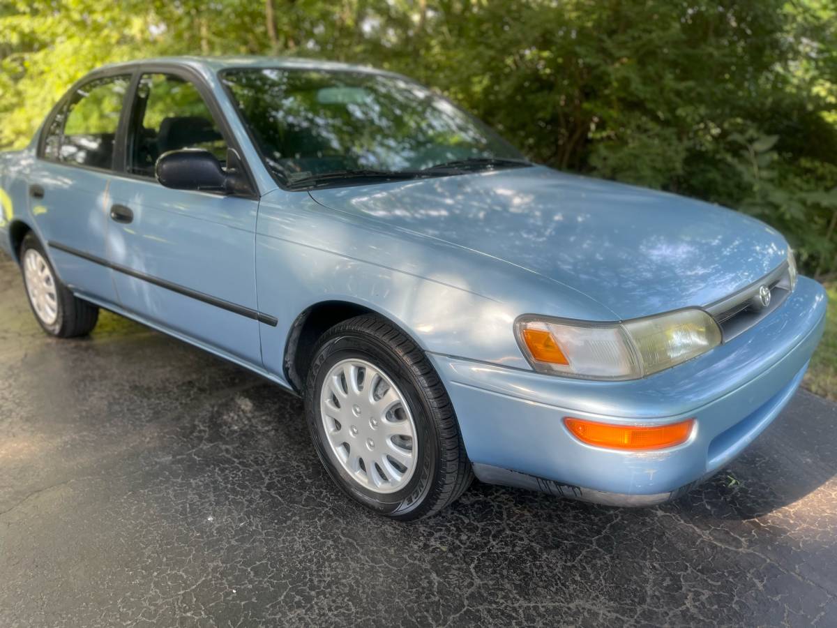 Toyota-corolla-dx-1993-blue-1