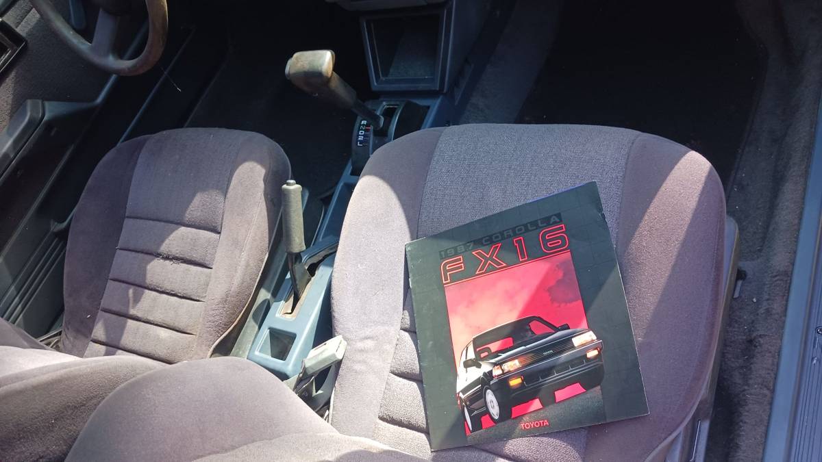 Toyota-corolla-gts-1987-blue-18