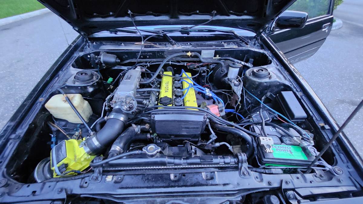 Toyota-corolla-gts-twin-cam-1986-black-15