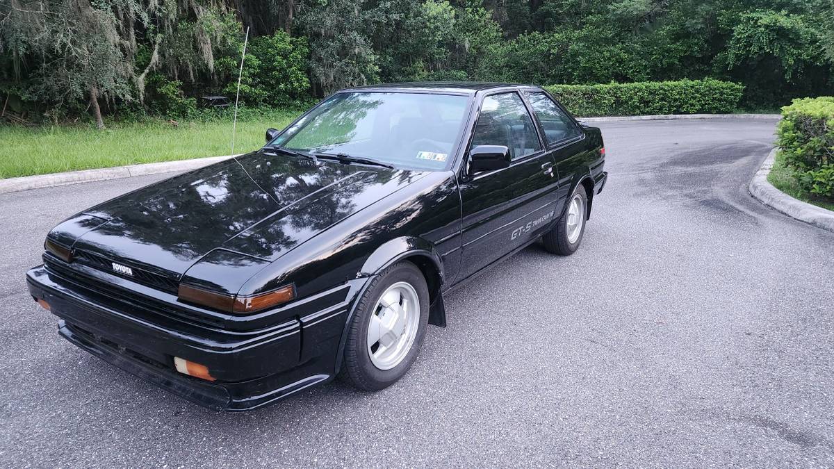Toyota-corolla-gts-twin-cam-1986-black