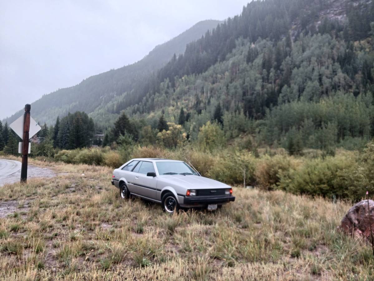 Toyota-corolla-lb-1983-grey-14