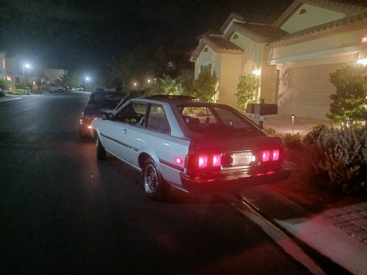 Toyota-corolla-lb-1983-grey-8
