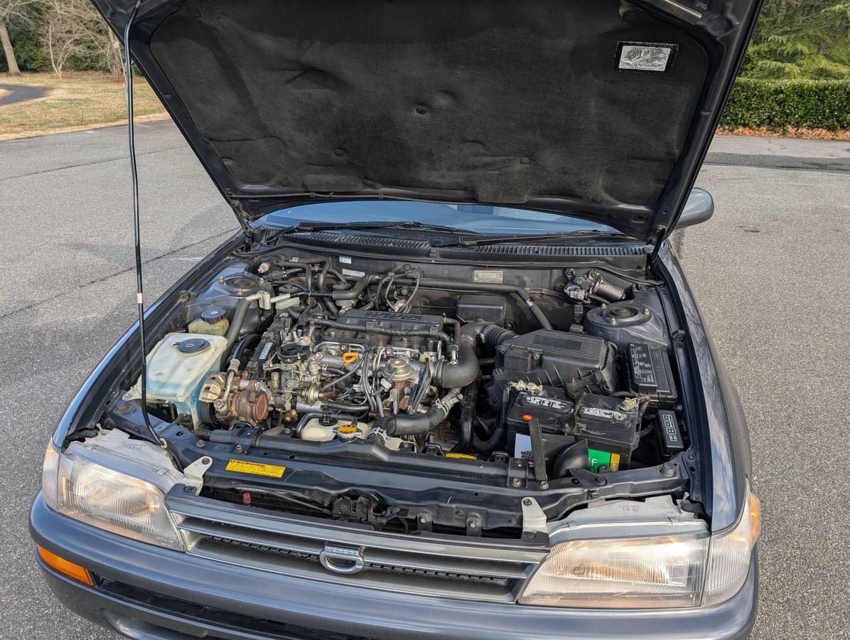 Toyota-corolla-se-diesel-1991-blue-18