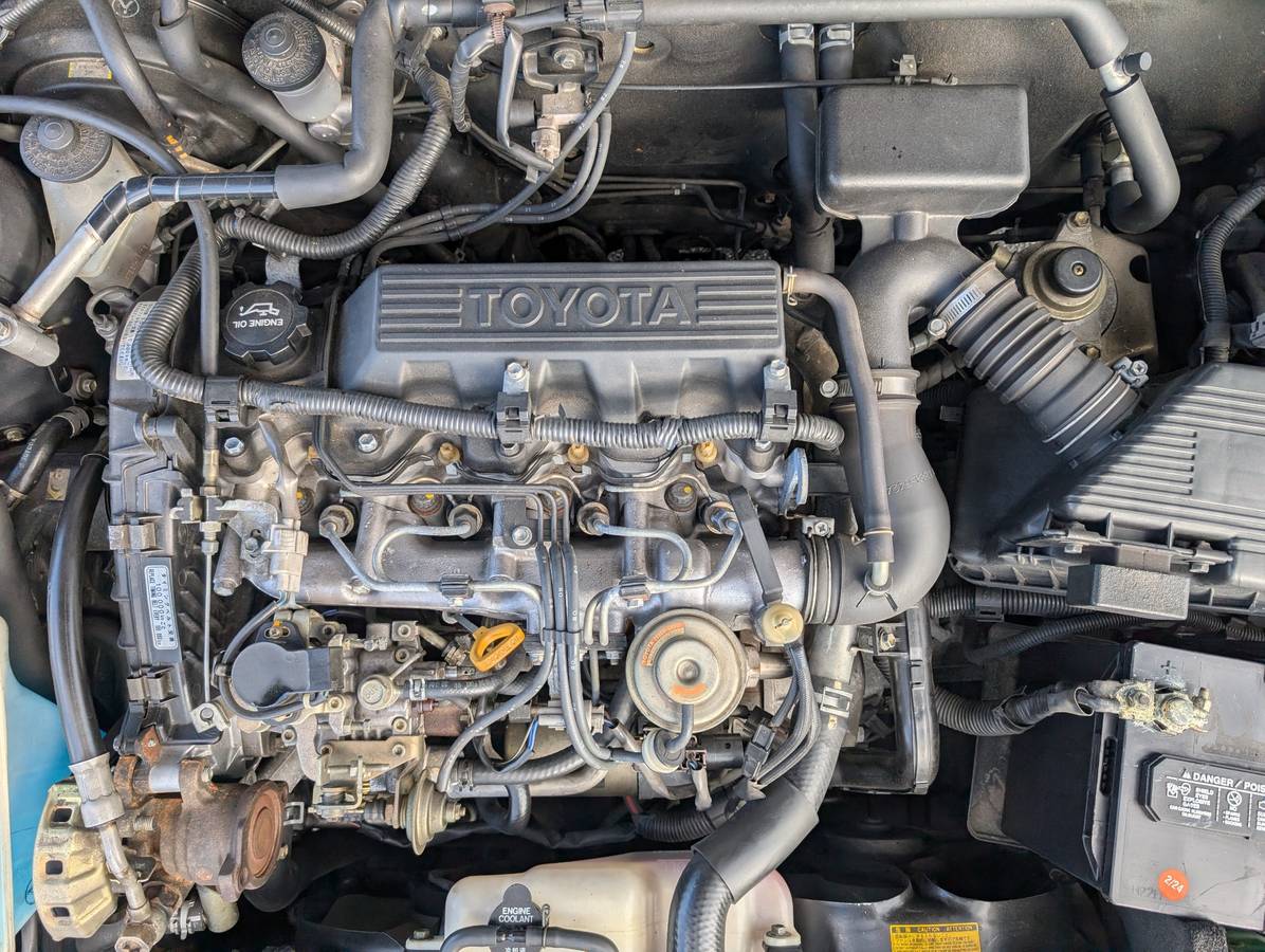 Toyota-corolla-se-diesel-1991-blue-19