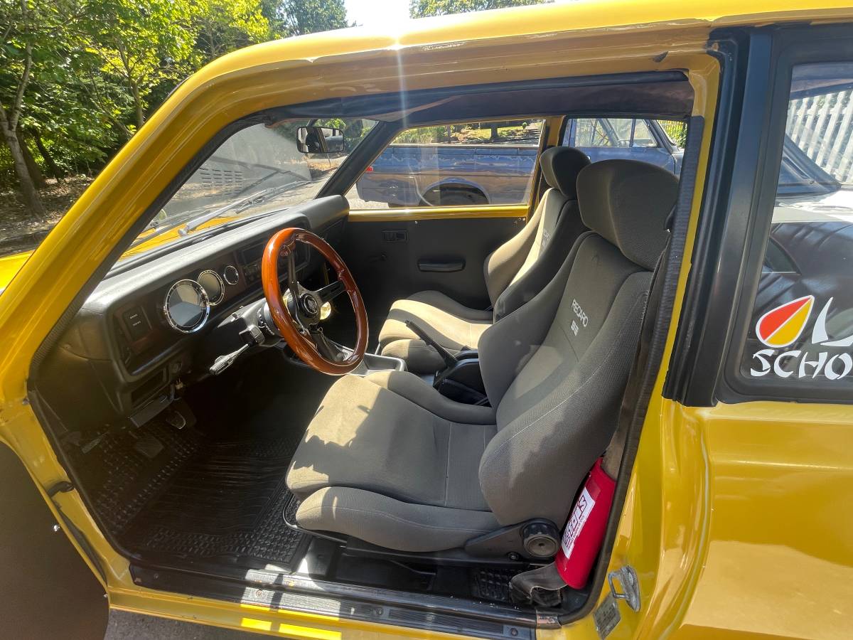 Toyota-corolla-te31-1977-yellow-7