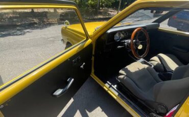Toyota-corolla-te31-1977-yellow-9