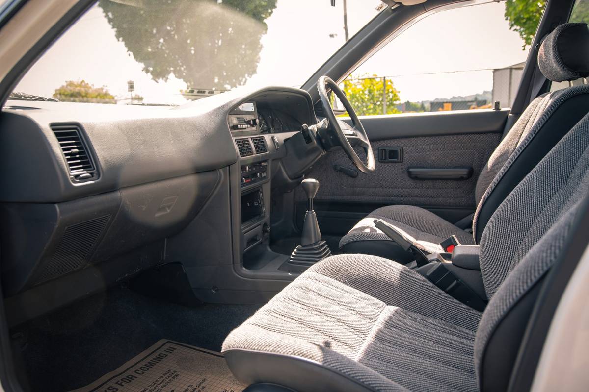 Toyota-corolla-tx-diesel-1991-white-22