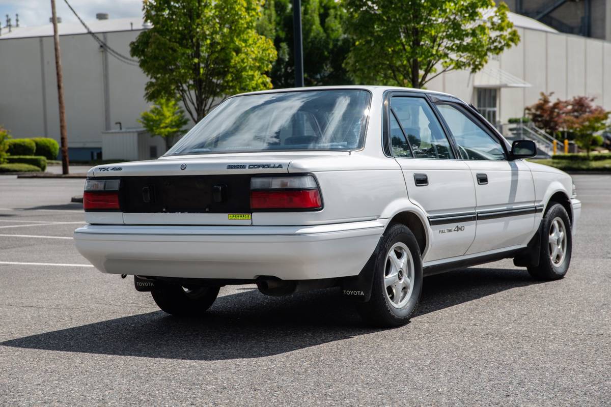 Toyota-corolla-tx-diesel-1991-white-8
