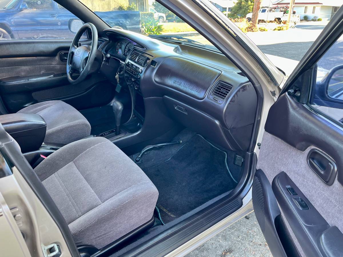 Toyota-corolla-wagon-1994-7