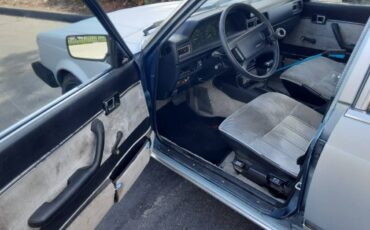 Toyota-corona-luxury-edition-1982-blue-10