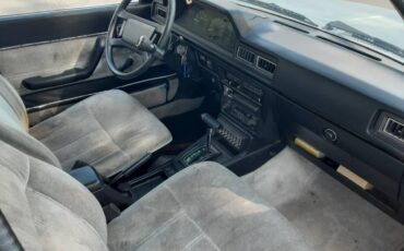 Toyota-corona-luxury-edition-1982-blue-11