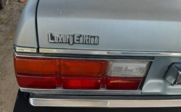 Toyota-corona-luxury-edition-1982-blue-7