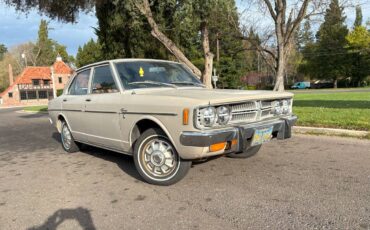 Toyota-corrona-1973-white-1
