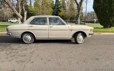Toyota-corrona-1973-white-3