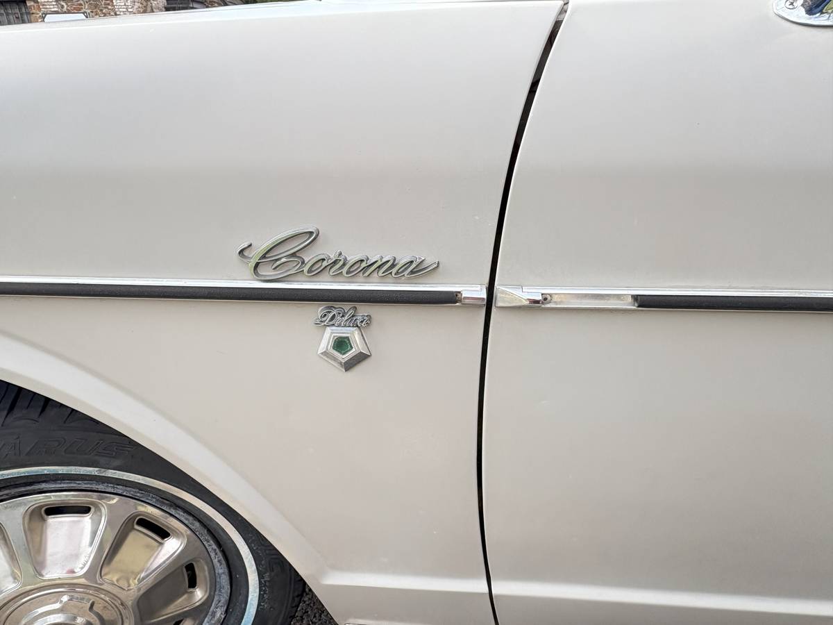 Toyota-corrona-1973-white-7