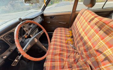 Toyota-corrona-1973-white-8