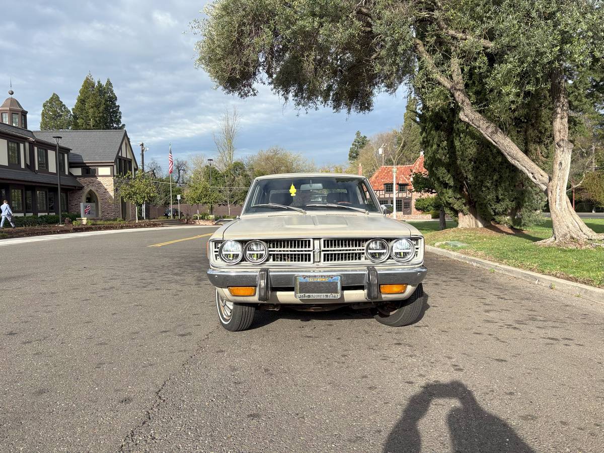 Toyota-corrona-1973-white