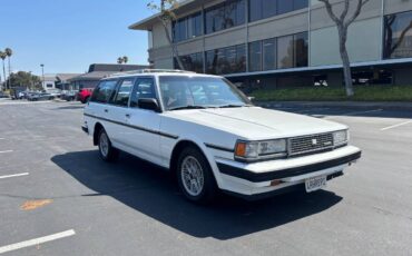 Toyota-cressida-wagon-1987-white-1