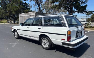 Toyota-cressida-wagon-1987-white-5