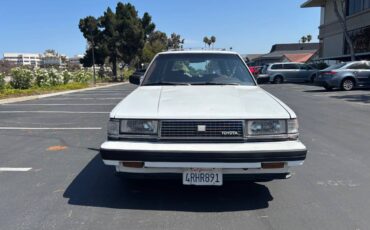 Toyota-cressida-wagon-1987-white-6