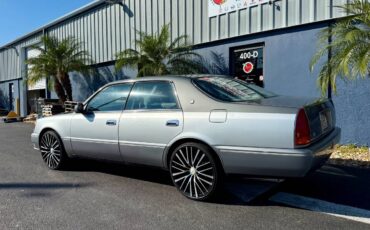 Toyota-crown-majesta-1995-silver-11