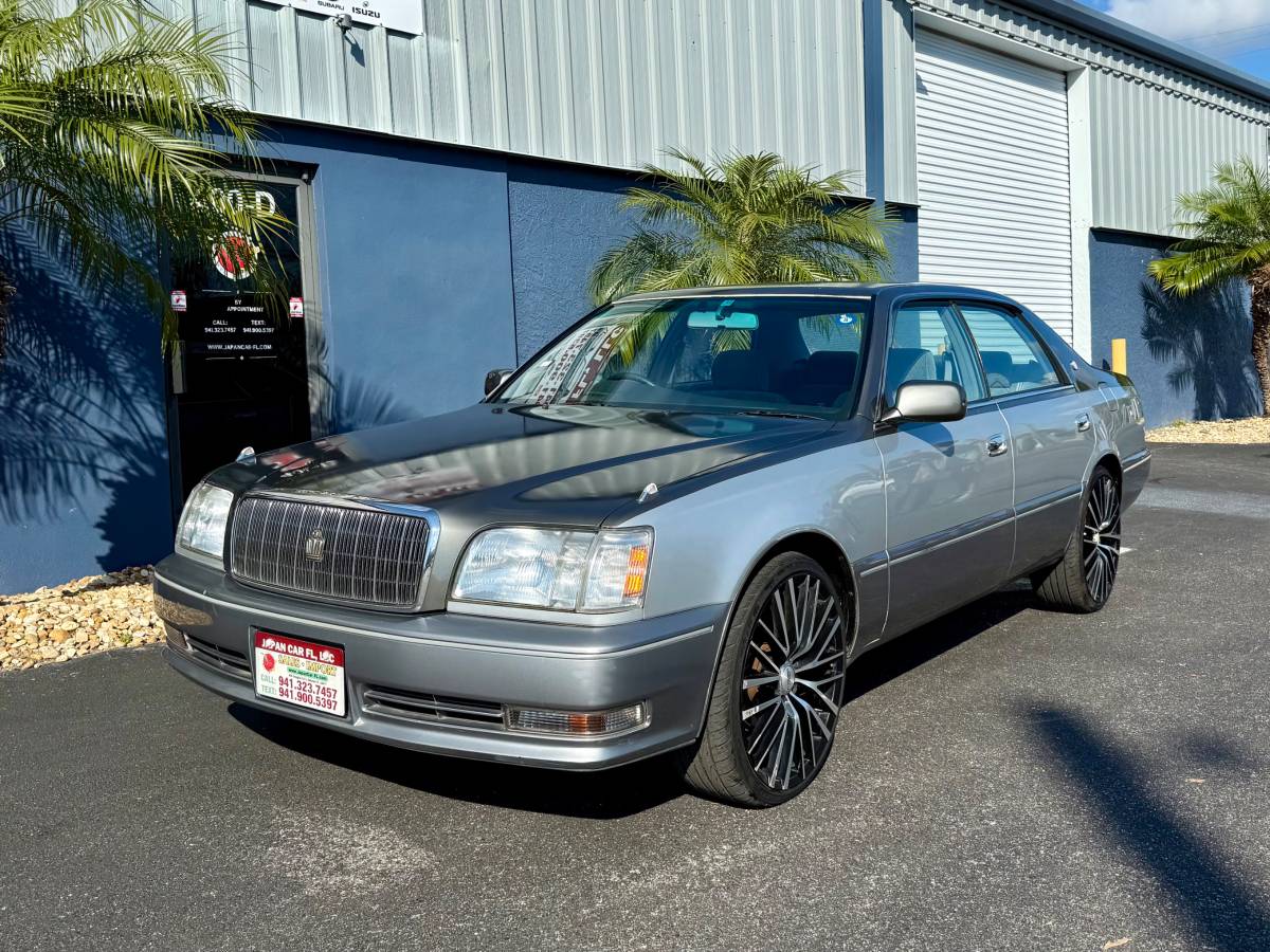 Toyota-crown-majesta-1995-silver-9