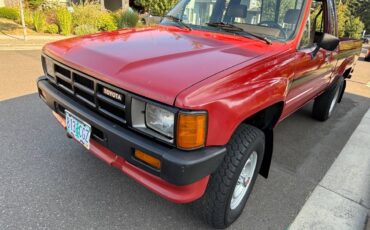 Toyota-deluxe-pickup-x-cab-4x4-1986-red-14
