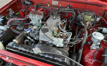 Toyota-deluxe-pickup-x-cab-4x4-1986-red-6